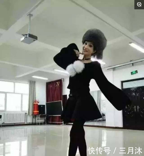 30年不吃晚饭，63岁老人保养像少女，癌症进手术室都要化完妆