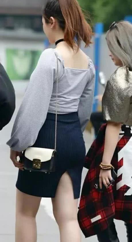 气质小姐姐蓝色包臀裙，那份性感与美丽，让人无法忘记