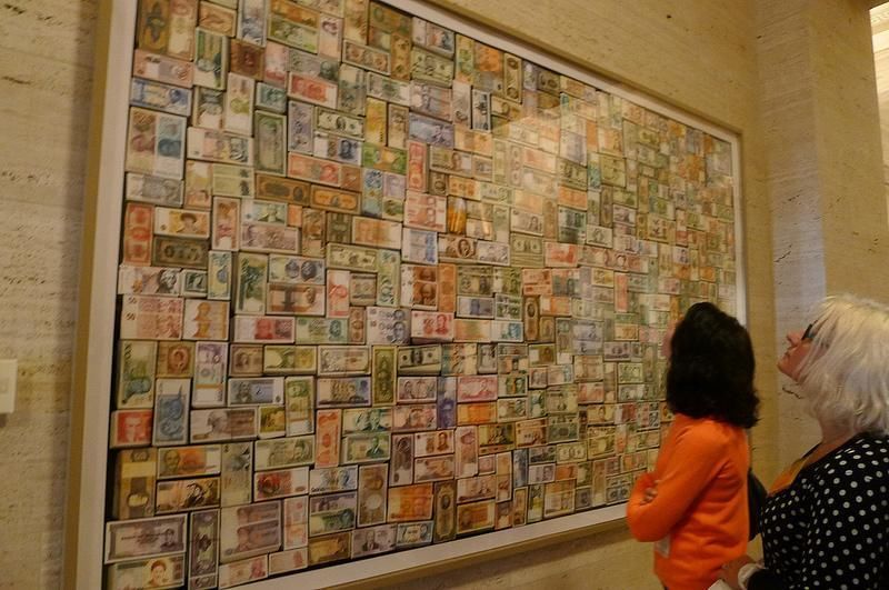 世界上存放黄金最多的金库:免费参观,还能用手