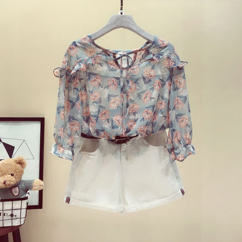 近来发现办公室女人都不穿丝袜，原来有更舒服的神器!看了别害羞