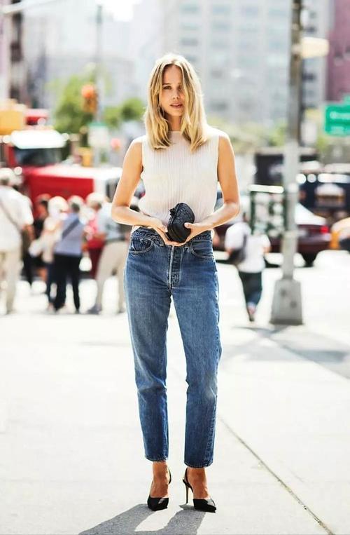 牛仔裤随便搭？难怪你穿成路人