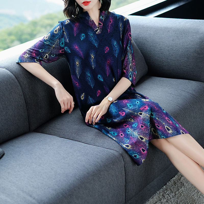 52岁老婆真开窍了!学下面女人这样穿，高雅巧显瘦，忒美嫩动人