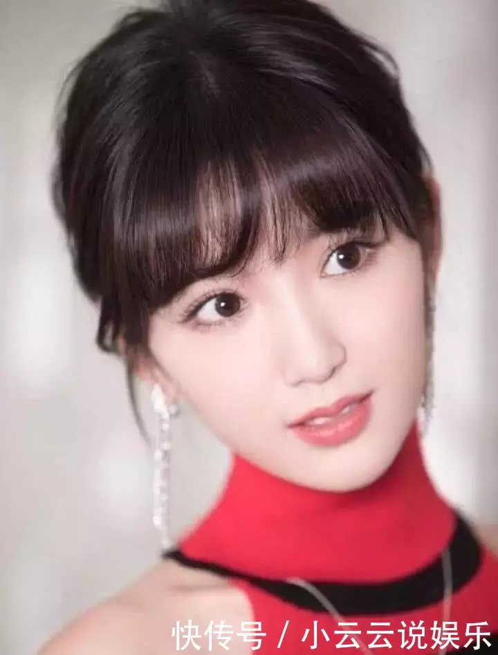 毛晓彤疑似弃养生父，从这几点证据可以证明这件事情的真假！