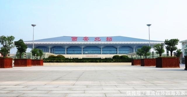  一条：湖北和陕西联手打造的一条高铁，运营时速350公里，十堰人