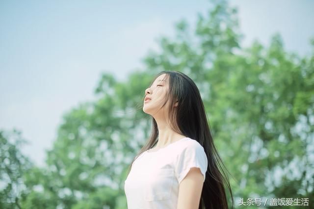 女人“干不干净”，男人只用看女人这三个地方，一抓一个准！