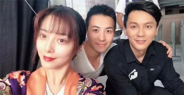 章子怡裸替爆李晨被禁止踏入美国 被打脸后疯狂道歉！