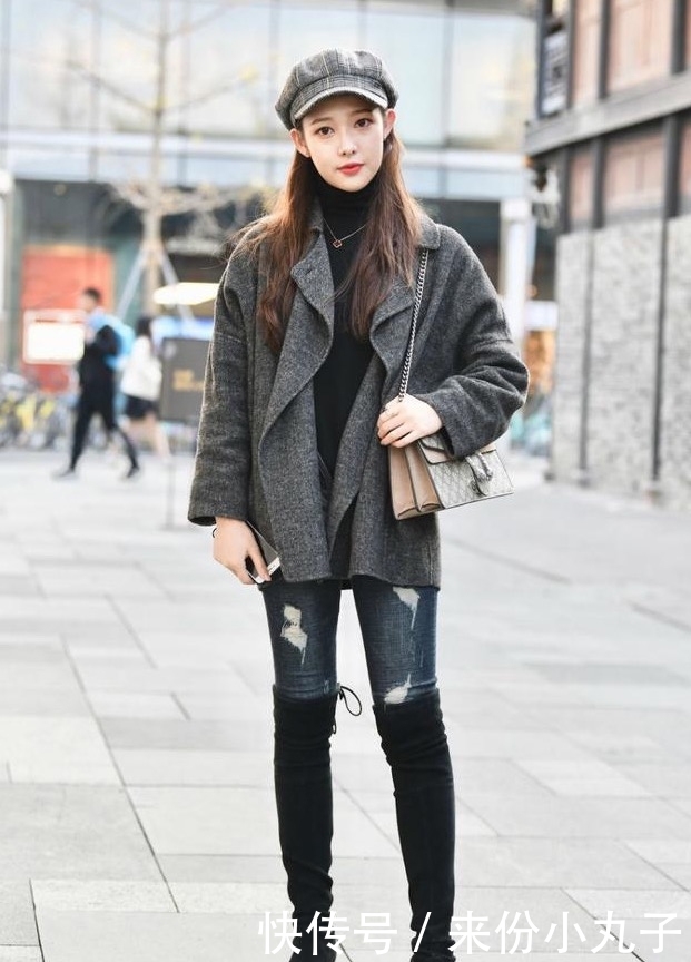  『面孔』街拍：美女的靓丽面孔很是迷人，优雅气质也非常动人