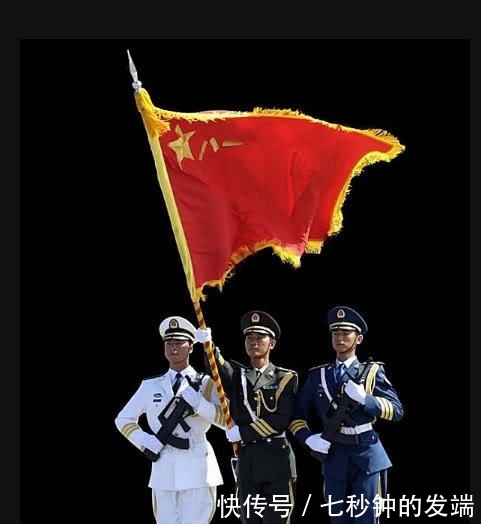 天安门阅兵仪式，为何三军中都是陆军拿军旗？有多少人不知真相？