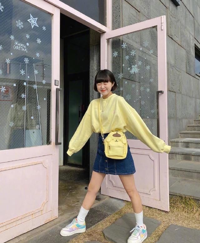  「白色」小矮个可别说没衣服穿，糖果撞色穿搭分享给你，看着就很高级