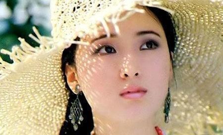  #老照片#陈晓旭这么美原来她有一个高颜值妈妈几张老照片看尽她简短一生