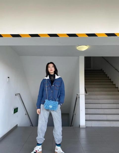 「风格」为粗腿量身定制的裤子