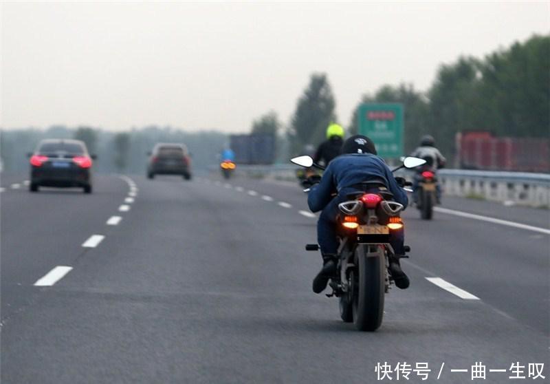 9月1日起，高速收费将进行全新调整，车主们要注意！