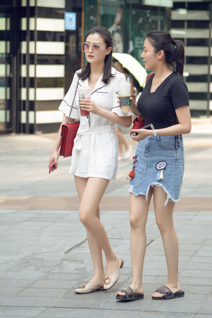 街拍路人，仙气逼人的时尚穿搭参考，让你犹如天仙一般的存在