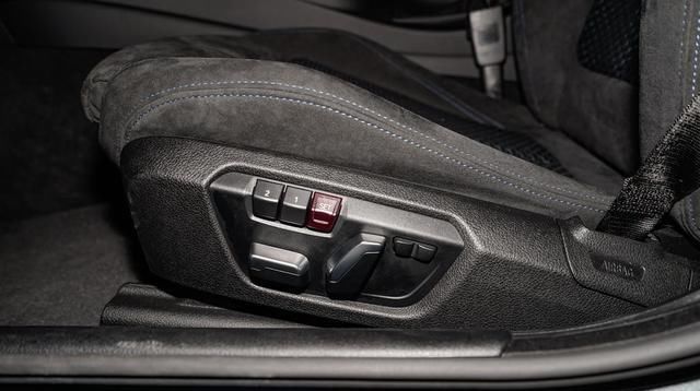  『进口』进口德系四门轿跑选谁 入门版宝马4系对比奥迪A5