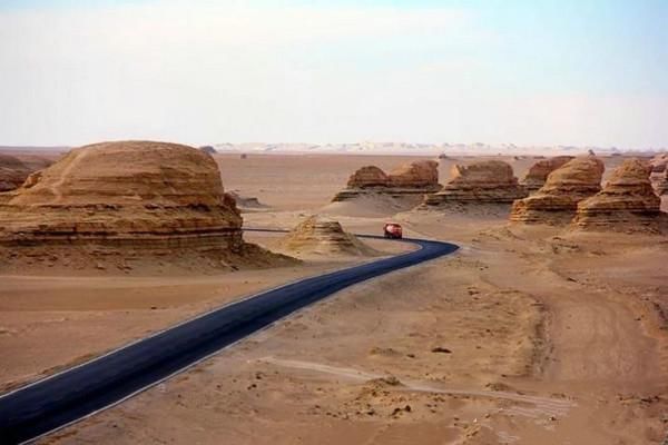 可可西里无人区  盐湖沙漠雅丹雪山湖泊草原原始风貌生机盎然