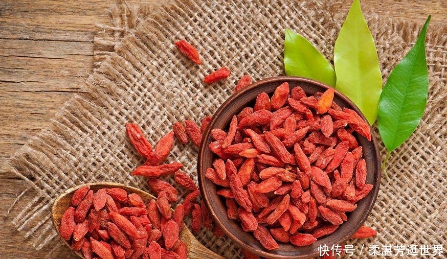  【作物】农村一种作物，可作盆景也可食用，现在每亩纯利润上万