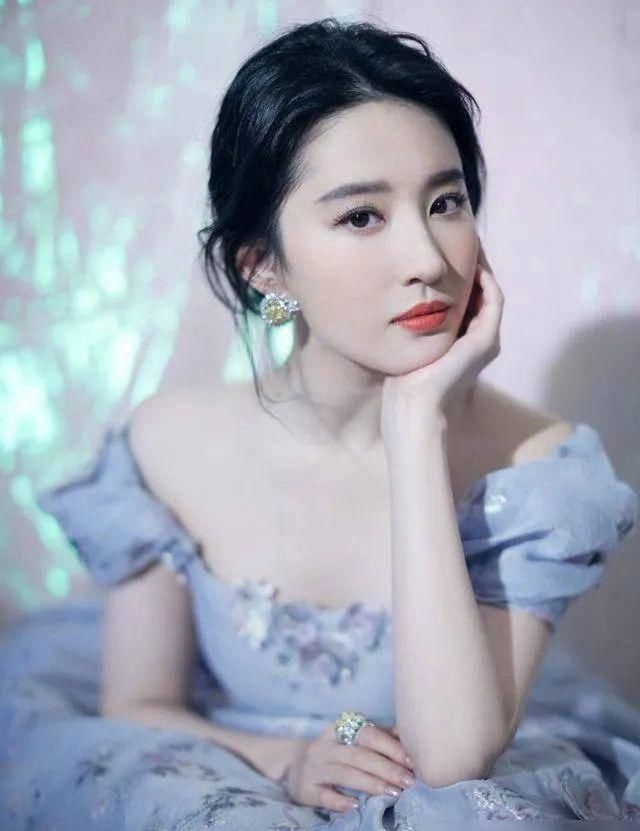  「高度」惊艳中国妆火了！学会这款妆，今年抢先美出新高度！