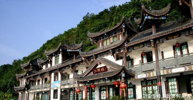  「我国」我国即将贯通的一条“国家级”高速，纵贯南北，全长265