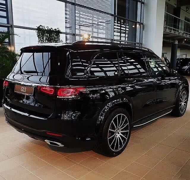  「混动」奔驰最豪华SUV，比宝马X7更霸气，破百6.4秒＋48V微混动
