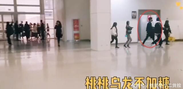 王一博同公司艺人