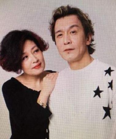 哈文从央视辞职移民美国？她仅用一个定位，两个文字回应谣言！