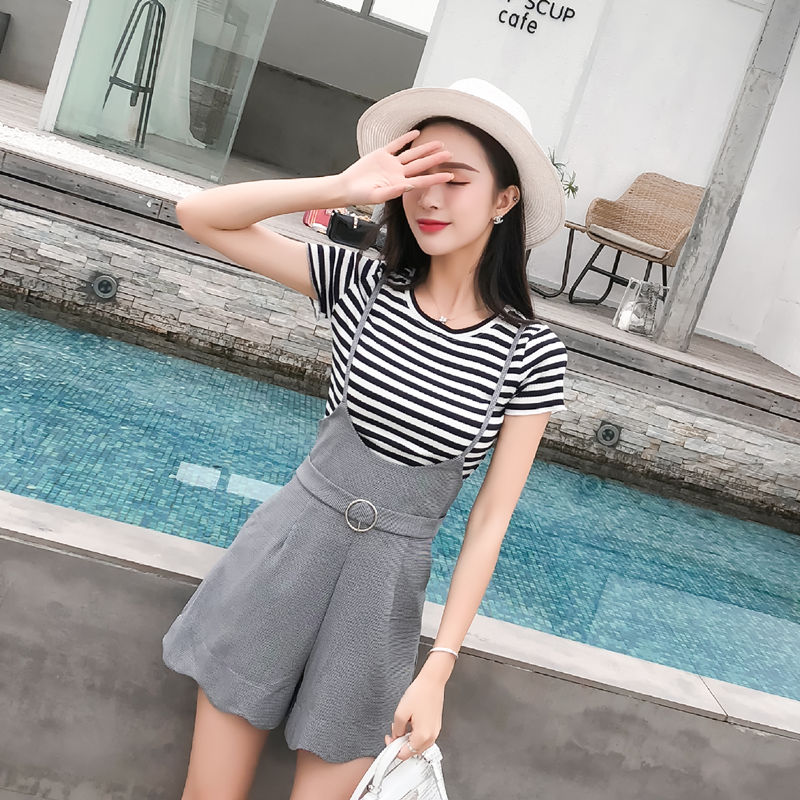 十分洋气的短裤套装，瞬间显瘦，让你一不小心惊艳路人