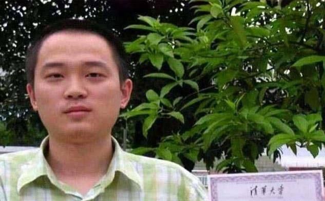  #参加高考#高考狂人张非，高考4次，一次复旦一次北大，两次清华，后来如何