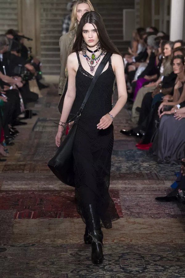 请来半个娱乐圈的Ralph Lauren大秀，到底有什么值得看?