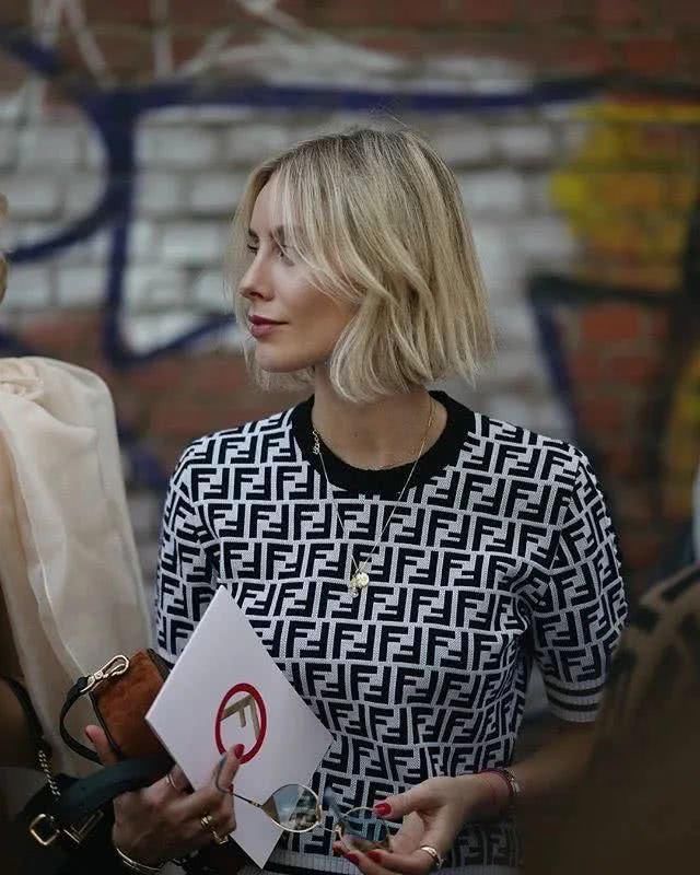  「时髦」大牌Logo的“暴发户式审美”，怎么越来越时髦了？