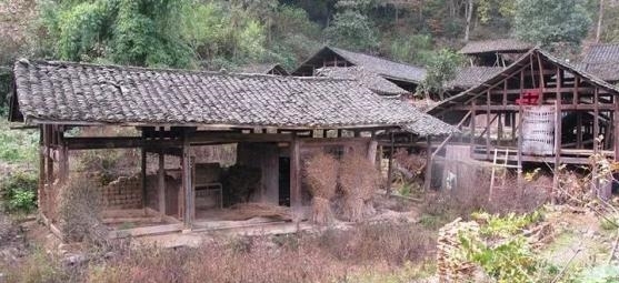 农村以下几种“空心房”要拆了，或补偿15-25万，你知道？