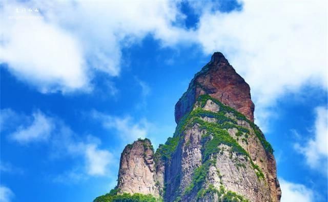 又一世界奇观?中国浙江发现世界最大天然佛像，高达千米十分逼真