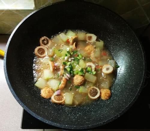  『润肤』它是天然“美白剂”，每月吃4次，润肤淡斑，连粉底液都省了