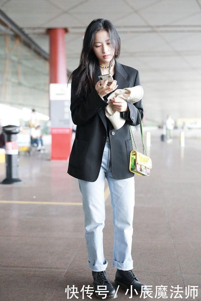 学学■穿西装别再搭高跟鞋了!今年学学明星们这样穿,时髦显高又好看