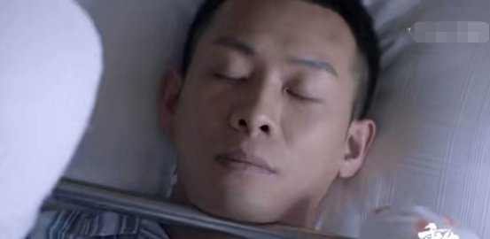  『独自』《重生》男二逆袭男一？秦驰连躺五集，路铭嘉独自破案抢尽风头