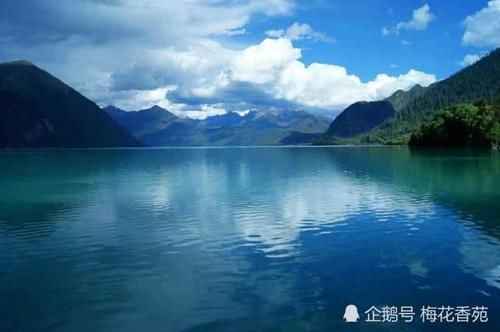 巴松措：圣洁而美丽的高原湖泊，我神往的人间仙境！