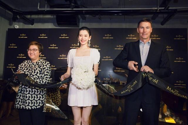 奚梦瑶颜值高就是好，随手一拍就是大片！