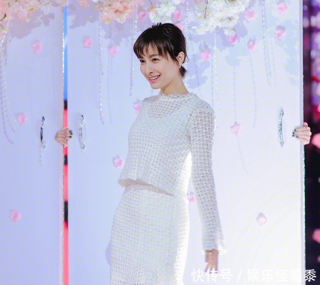 吴昕终于穿对了，不仅凹出逆天身高，小蛮腰也有了！