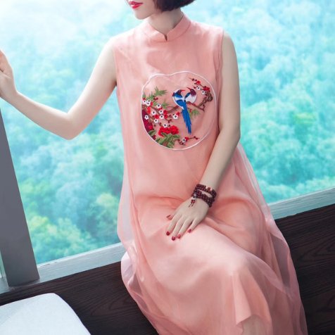 “旗袍”裙是贵了点，但不骗你，6070后妈妈穿，端庄贼美嫩