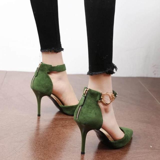 怎样的细跟高跟鞋才能展现极致女人味