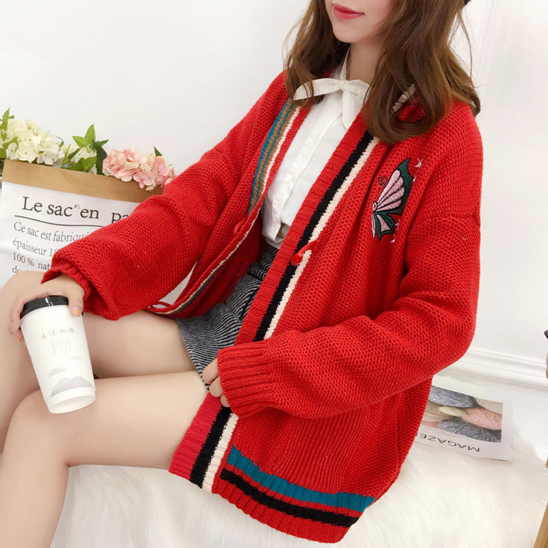 开学季最火的“时尚港风套装”，上身显瘦又洋气，走到哪都是焦点