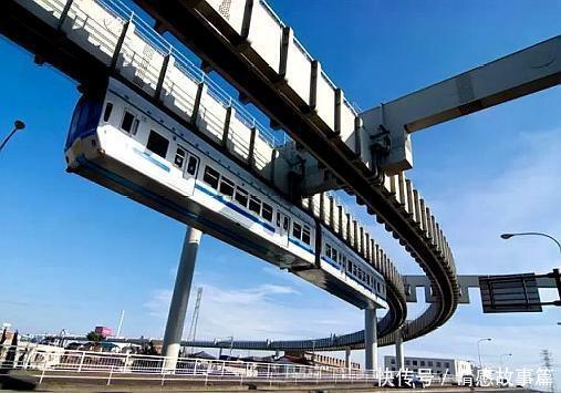 国内首条“空中列车”投入运营，这里被全国羡慕，是你家乡吗
