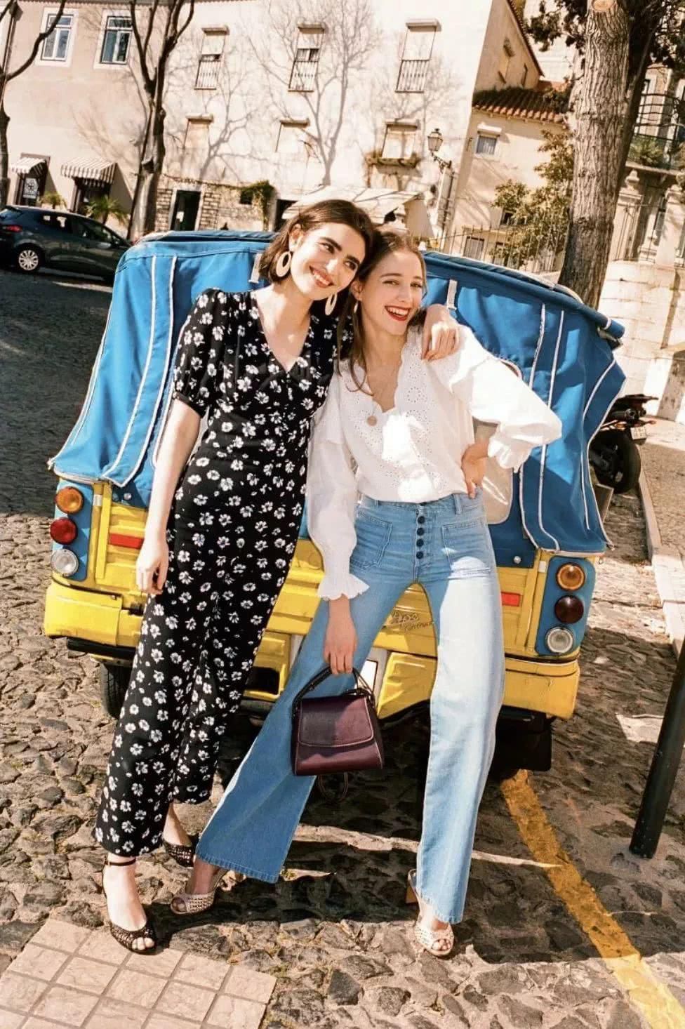  「值得」今夏最值得入手的时尚单品小方领，显瘦还显脸小！