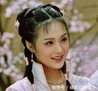  『影帝』她17岁登上春晚，21岁裸婚嫁给小演员，如今丈夫终成影帝！