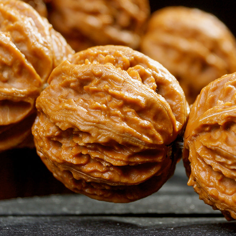 过时手串扔了吧，一夜间轰动文玩界的“流氓串”，独领风骚数百年