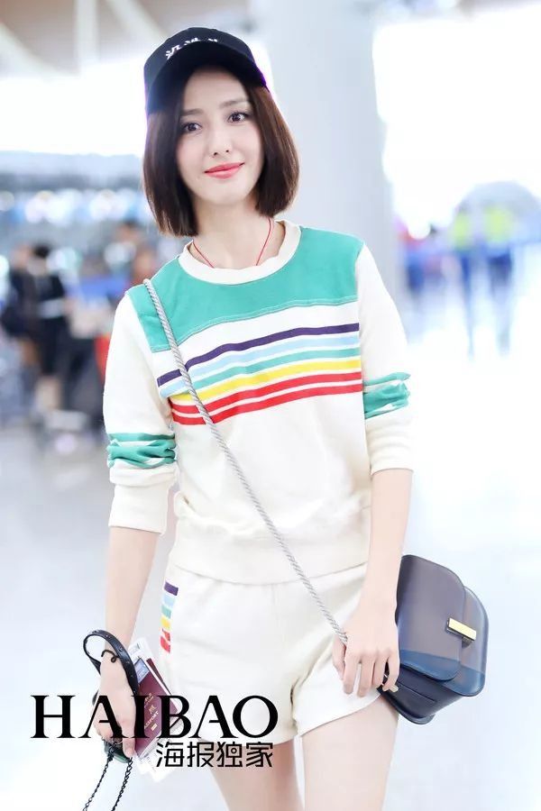 朱亚文女儿这么可爱!关晓彤鹿晗都见过家长了?【海报街拍】