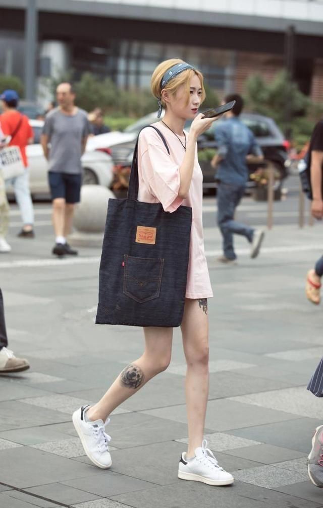 成都街拍丨清凉的着装，给人视觉享受 第六位妹子的男友幸福