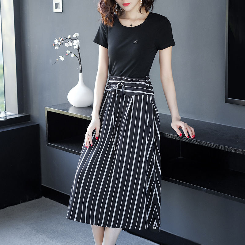 45岁老婆真有眼光，刚买回来的几款连衣裙，高贵优雅显气质，美