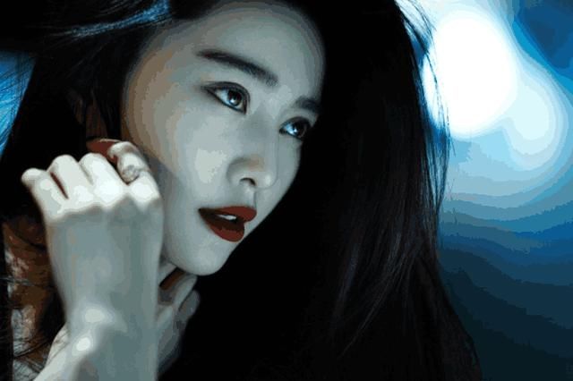 范冰冰发15字微博被打脸,网友:发烧49度还在做公益?