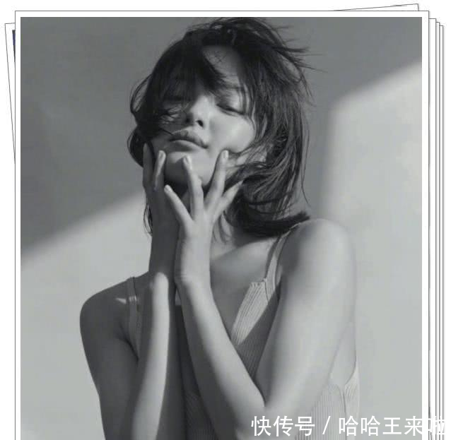 辛芷蕾为秀性感，背带裤只穿下半身，网友目光全被这小蛮腰锁定了