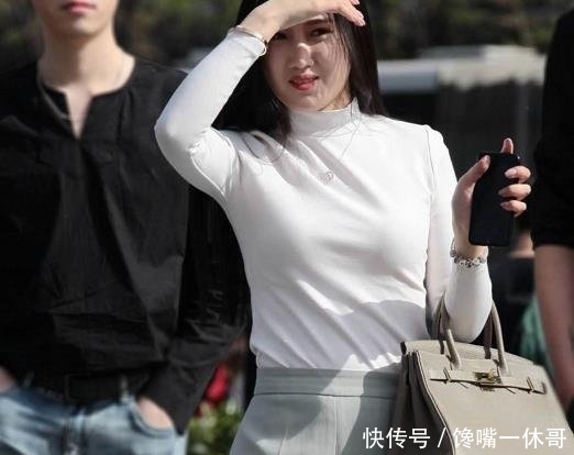  辣妈@摄影气质辣妈，你以为这样就能挡住吗